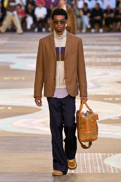 Look 55